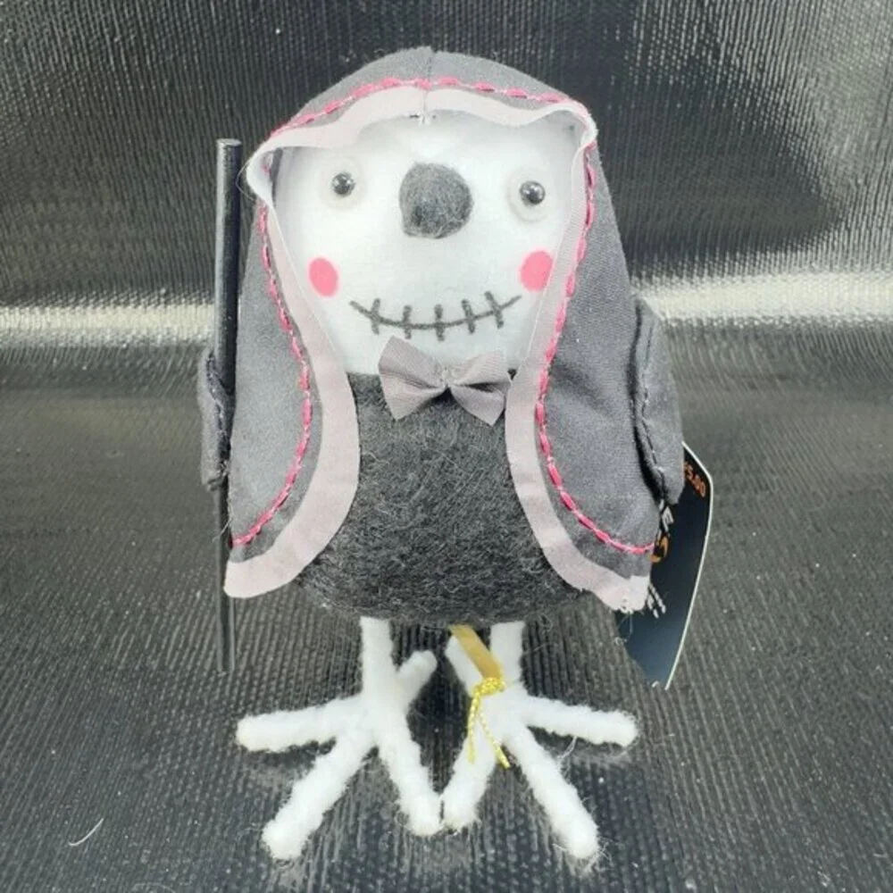 Target Hyde & EEK Hoodie Featherly Friends Fabric Bird Missing Blade 2024 W Tags